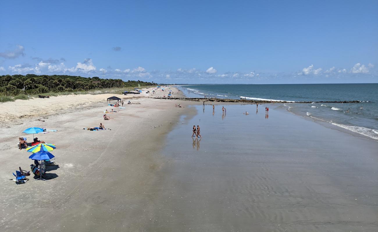 Foto de Burley L. Lyons beach con arena brillante superficie