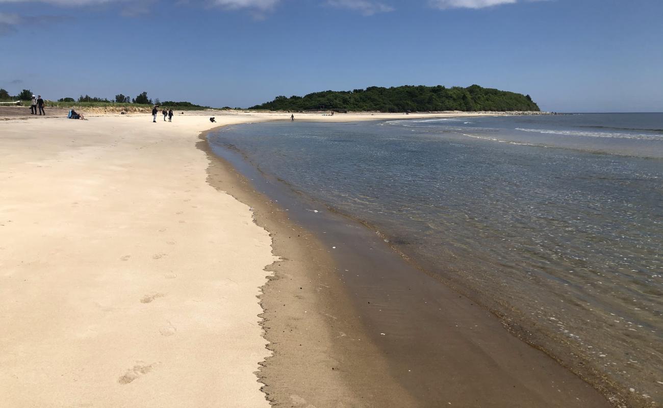 Foto de Plum Island beach con arena brillante superficie