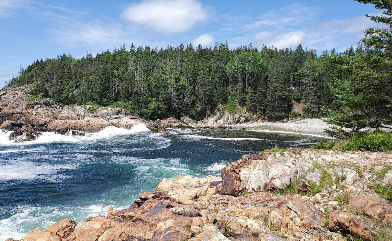 Foto de Playa Hunters con piedra superficie