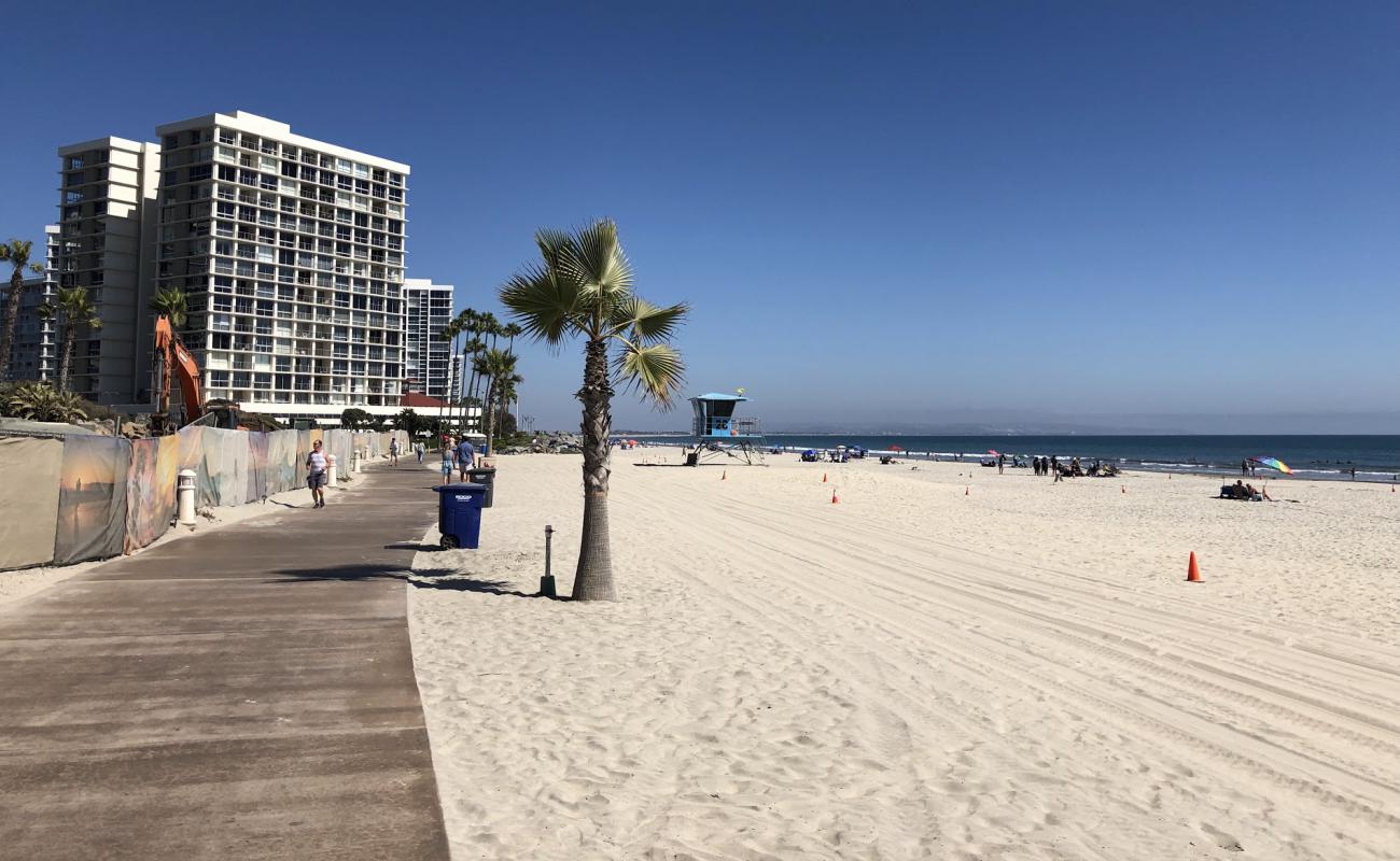 Foto de Coronado beach con arena brillante superficie