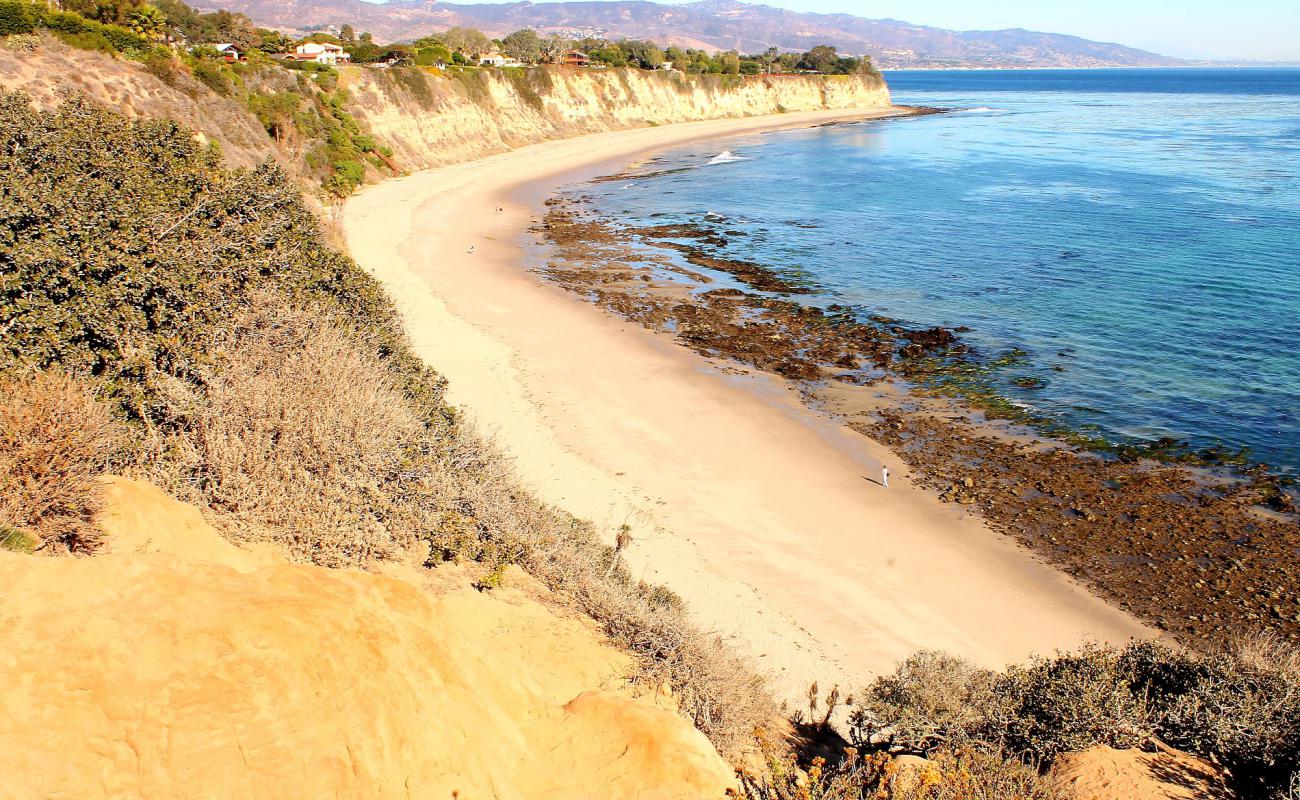 Foto de Big Dume Beach con arena fina y guijarros superficie