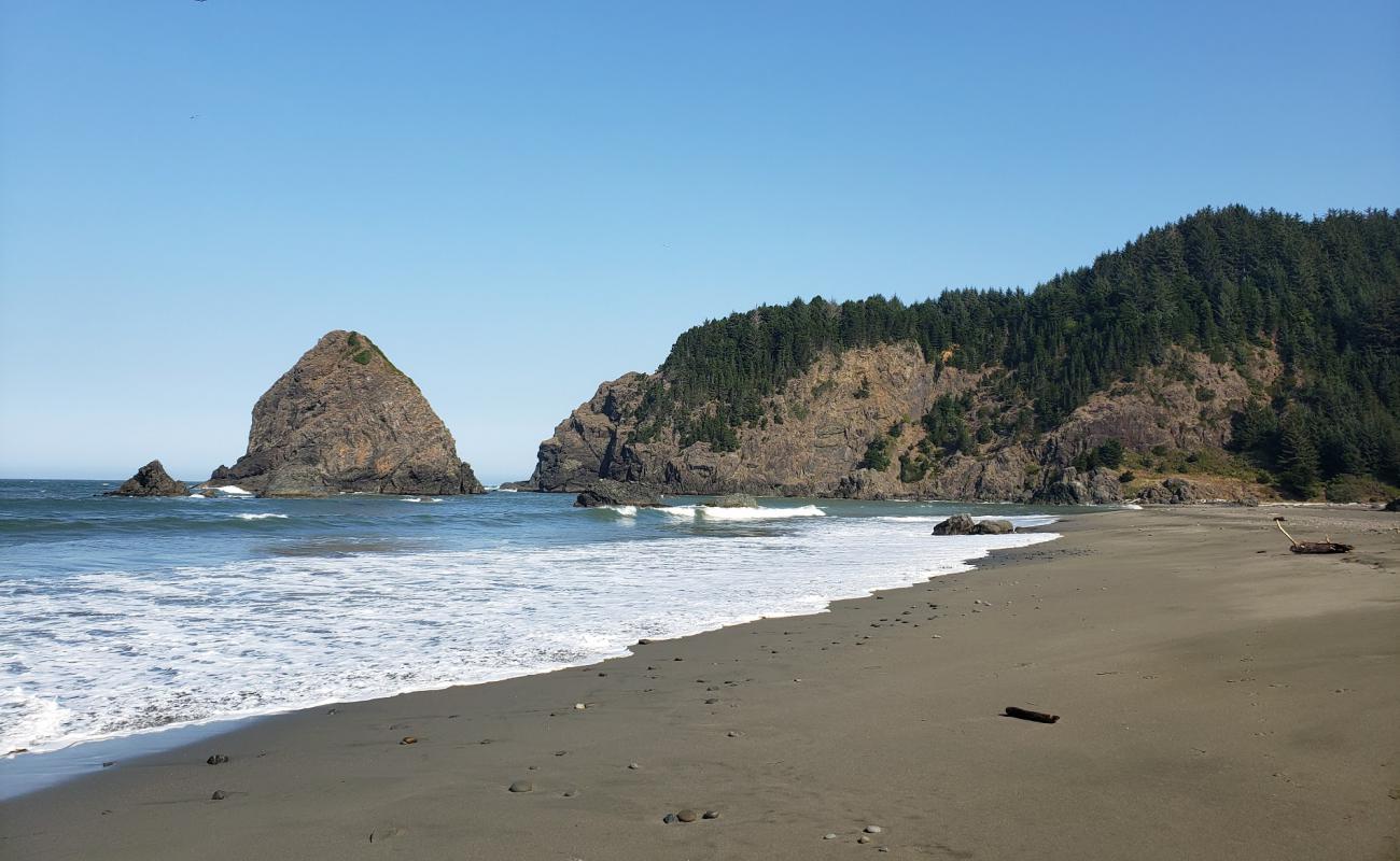 Foto de Whaleshead Beach con arena gris superficie