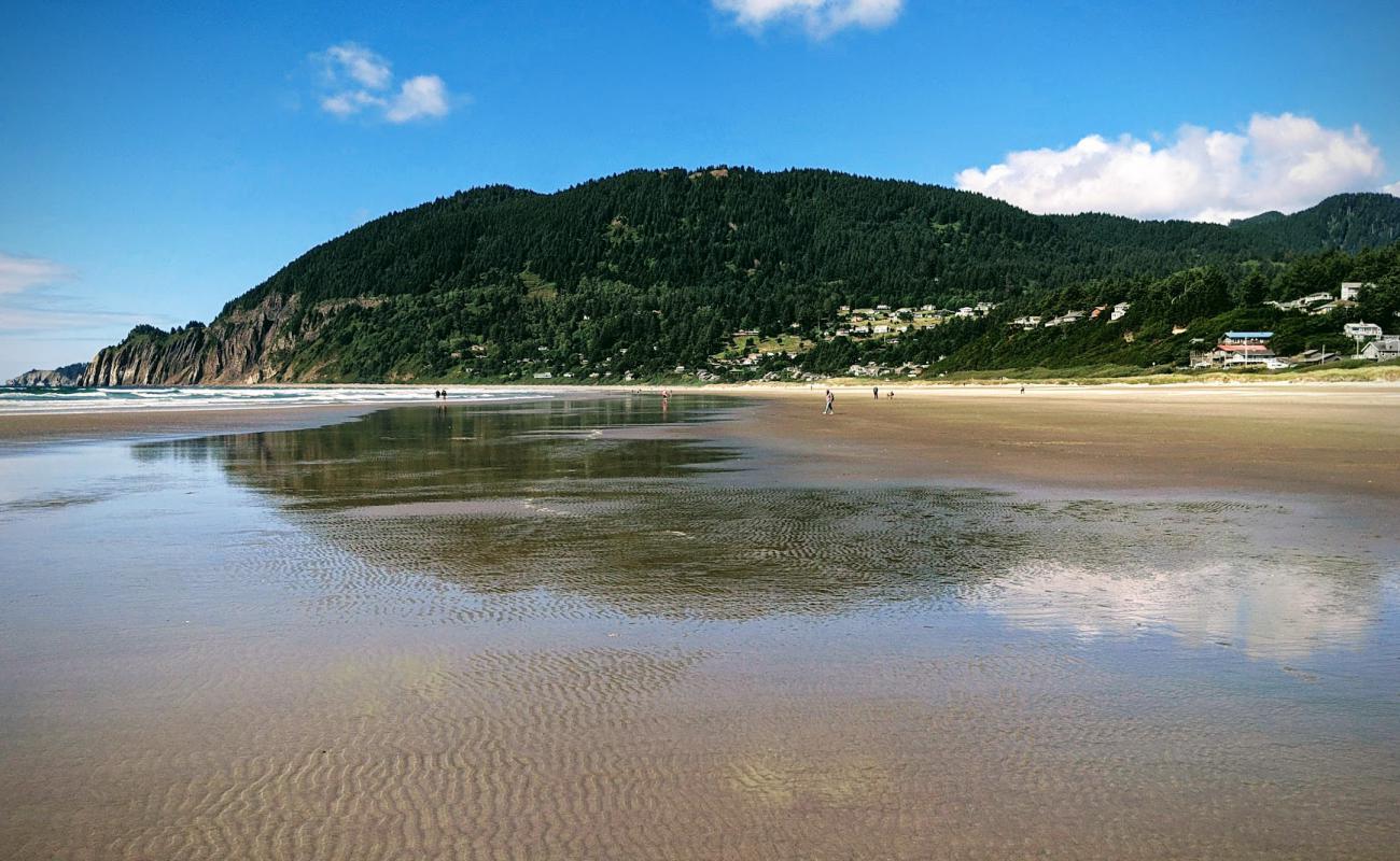 Foto de Manzanita Beach con arena brillante superficie