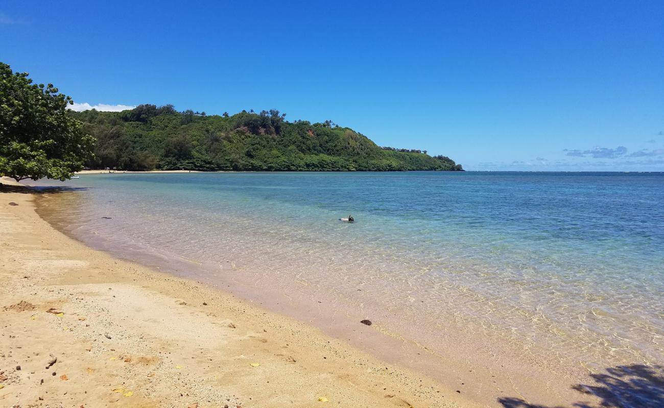 Foto de Anini Beach con arena brillante superficie