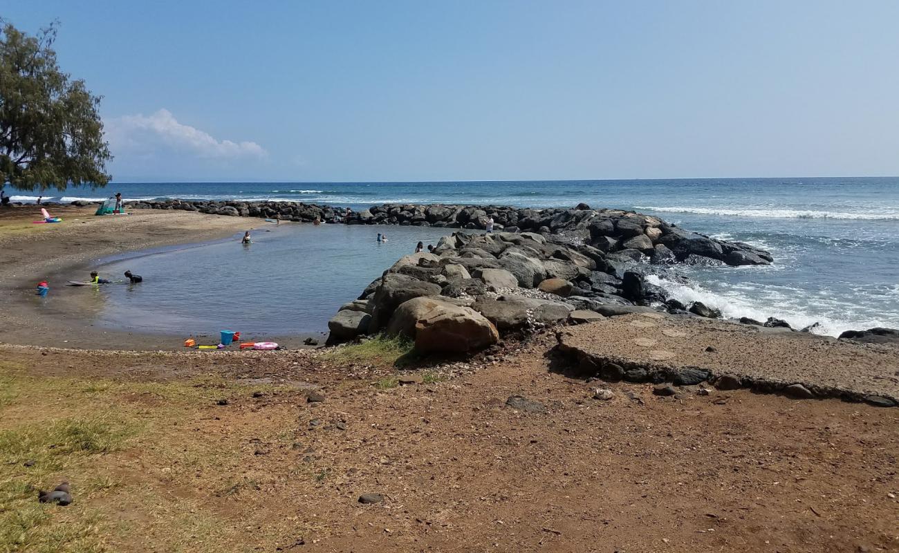 Foto de Launiupoko Beach Park con arena gris superficie