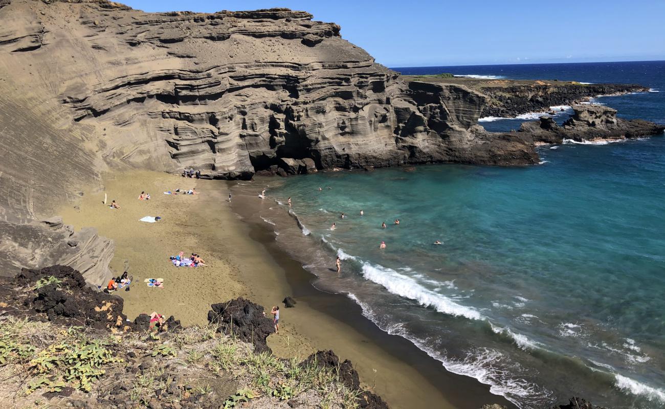 Foto de Playa de Arena Verde con arena brillante superficie