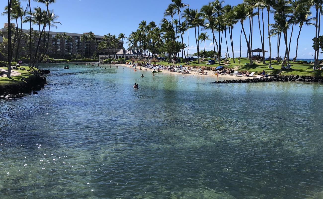 Foto de Lagoon Beach con arena brillante superficie