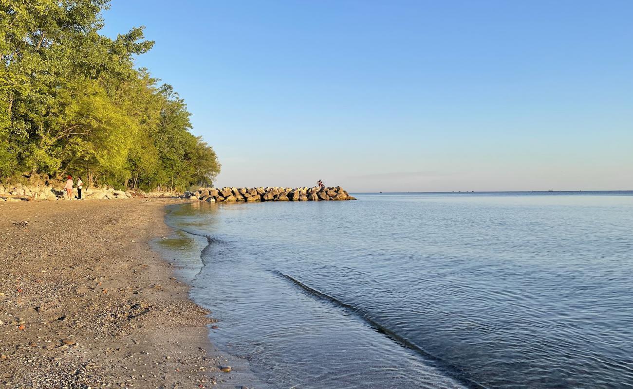 Foto de Perkins Beach con arena gris y guijarros superficie