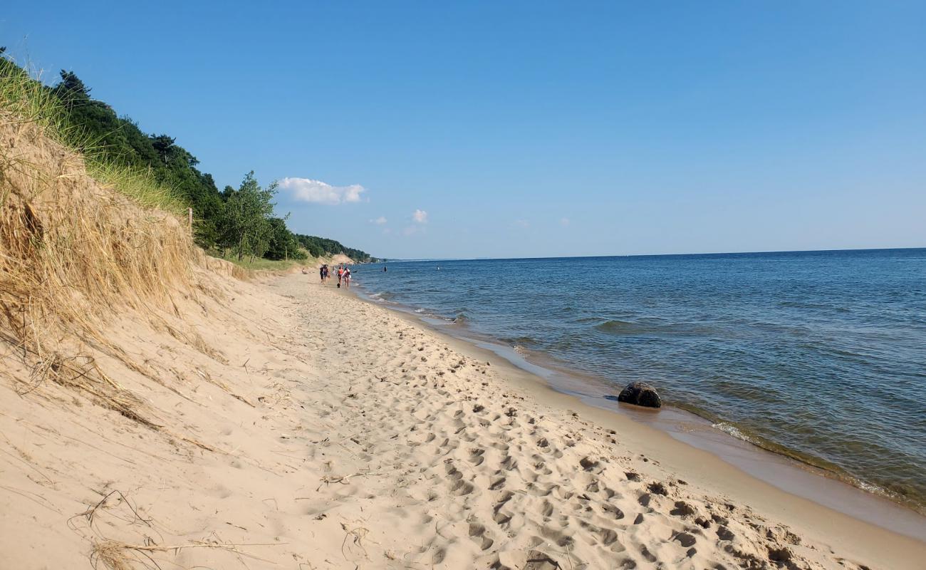 Foto de Muskegon Beach con arena brillante superficie