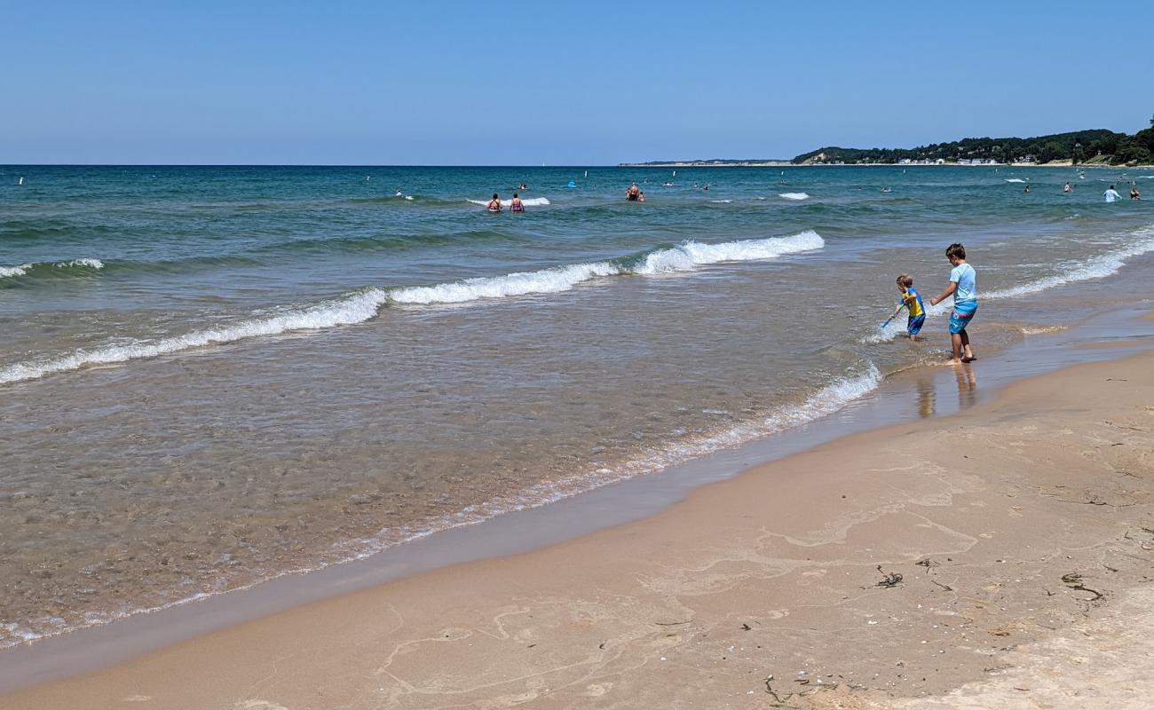 Foto de Stearns Park Beach con arena brillante superficie