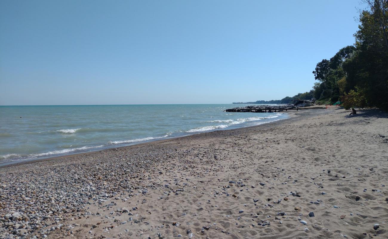 Foto de Maple Street Beach con arena fina y guijarros superficie