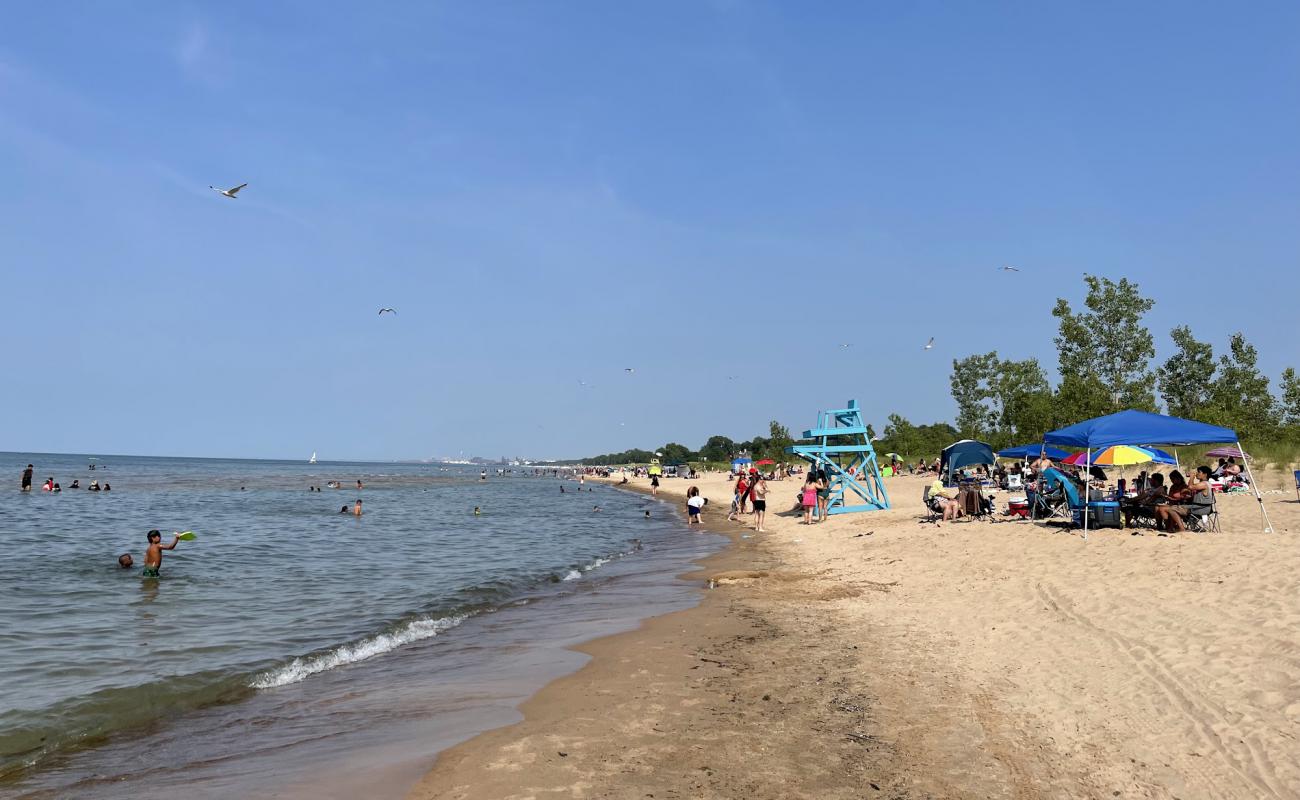 Foto de Marquette Beach con arena brillante superficie