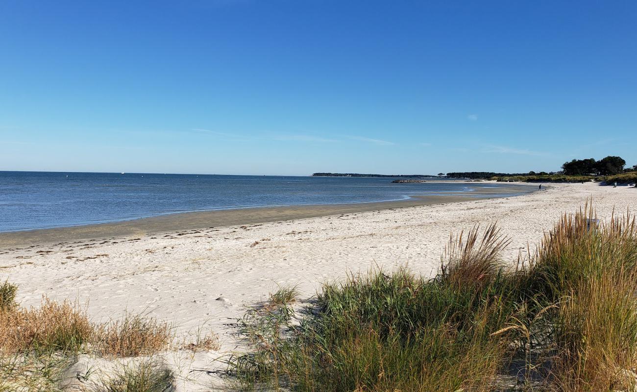 Foto de Cape charles beach con arena blanca superficie