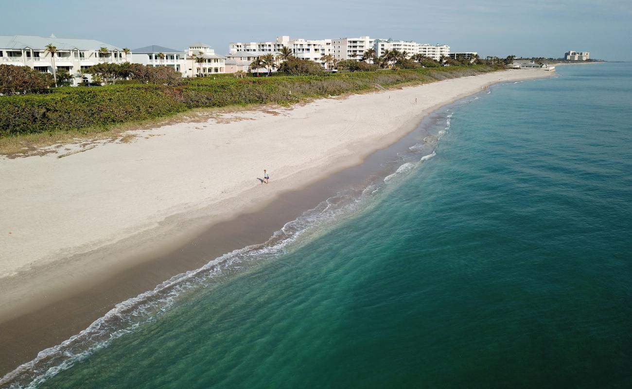 Foto de Jupiter Beach con arena brillante superficie