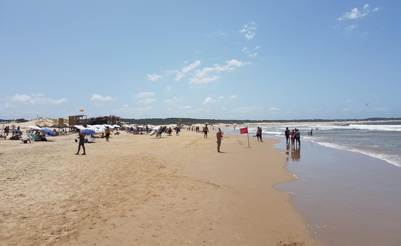 Foto de Playa Brava de Jose Ignacio con arena brillante superficie